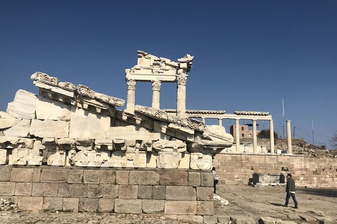 Private Pergamon Day Trip from Istanbul with Flights - Red Basilica (Kızıl Avlu): Egyptian Gods, Roman Engineering, and a Stream Beneath