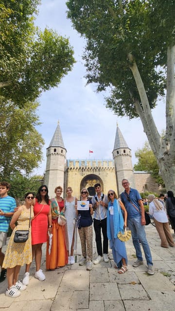 Private Topkapi Palace and Harem Tour with Skip Line Entry - Value and logistics: what $136 really buys you