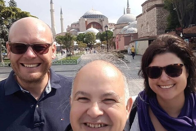 SKIP-THE-LINE: Istanbul City Highlights Tour w/LUNCH - Grand Bazaar: A Perfect Hour to Shop Smart, Not Shop Everything