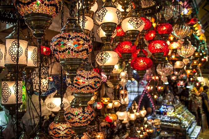 SKIP-THE-LINE: Treasures of istanbul w/LUNCH - Grand Bazaar strategy: 18 entrances, 4000 shops, and a guide who helps