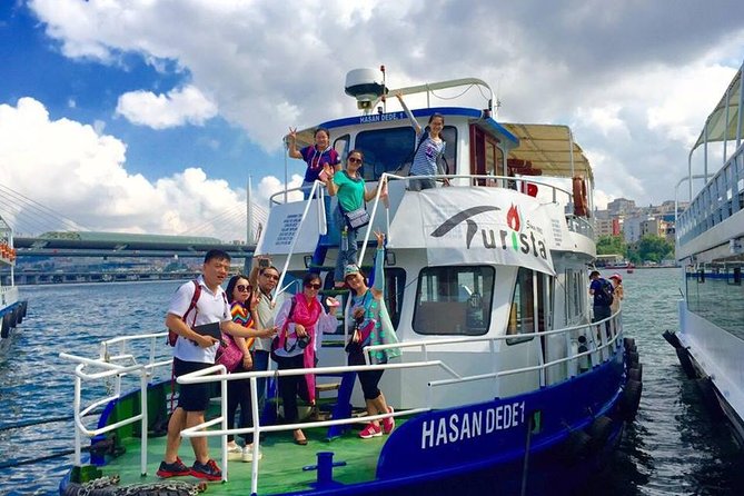 Sunset boat trip on the Bosphorus and Golden Horn - What $21.29 gets you in real terms (and what it doesn’t)