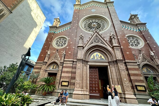 Taksim to Galata Walking Tour: Secret Passages & Local Hangouts - From Taksim Square to Beyoğlu: your smart starting point
