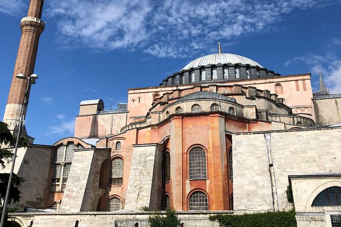 Topkapi Palace and Basilica Cistern Combo Tour in Istanbul - Topkapi Palace Museum Start: The Fountain, the Gate, and the Harem Skip