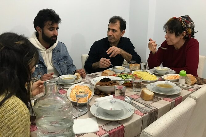 Traditional Family Dinner in Istanbul with with Eastern Family - Practical tips to make your dinner smoother