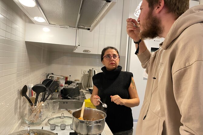 Traditional Home Cooking with a Local in İstanbul City Center - Who this fits best in Istanbul