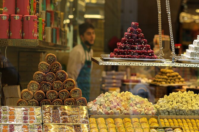 Traditional Tastes on a Private Istanbul Food and Culture Tour - Eminönü and the Spice Market: the flavors that travel well home