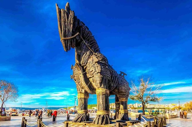 Troy Tour from/to Istanbul [incl. lunch] - Eceabat lunch stop: a calm reset before the ruins